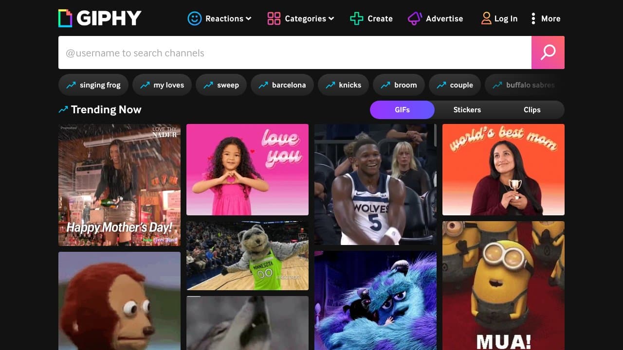 Screenshot of Giphy